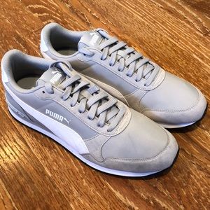 Puma ST Runner v2 Sneakers